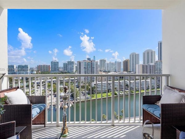 300 Bayview Dr , Unit 1503, Sunny Isles Beach, FL 33160