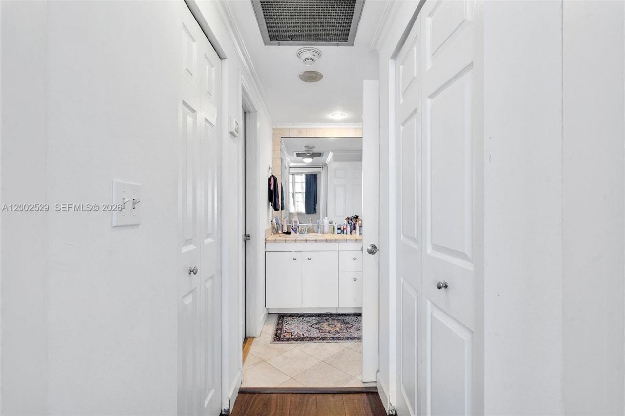 300 Bayview Dr, Unit 1503, Sunny Isles Beach, FL 33160 Photo