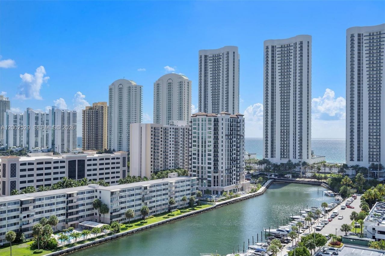 300 Bayview Dr, Unit 1503, Sunny Isles Beach, FL 33160 Photo