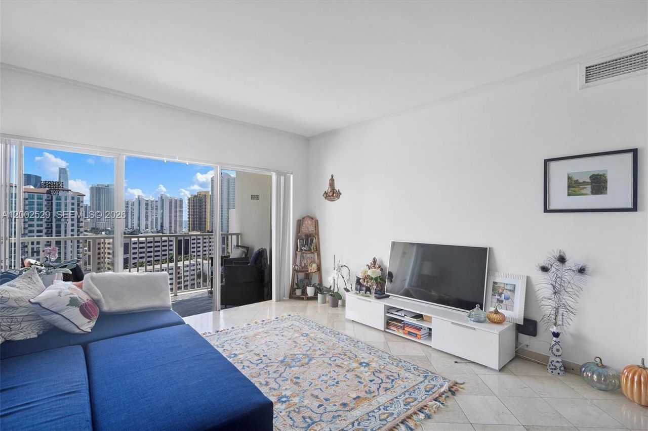 300 Bayview Dr, Unit 1503, Sunny Isles Beach, FL 33160 Photo