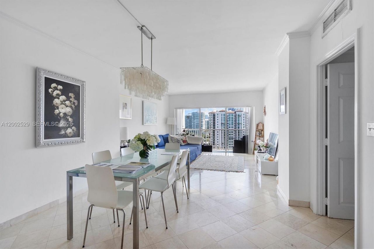 300 Bayview Dr, Unit 1503, Sunny Isles Beach, FL 33160 Photo