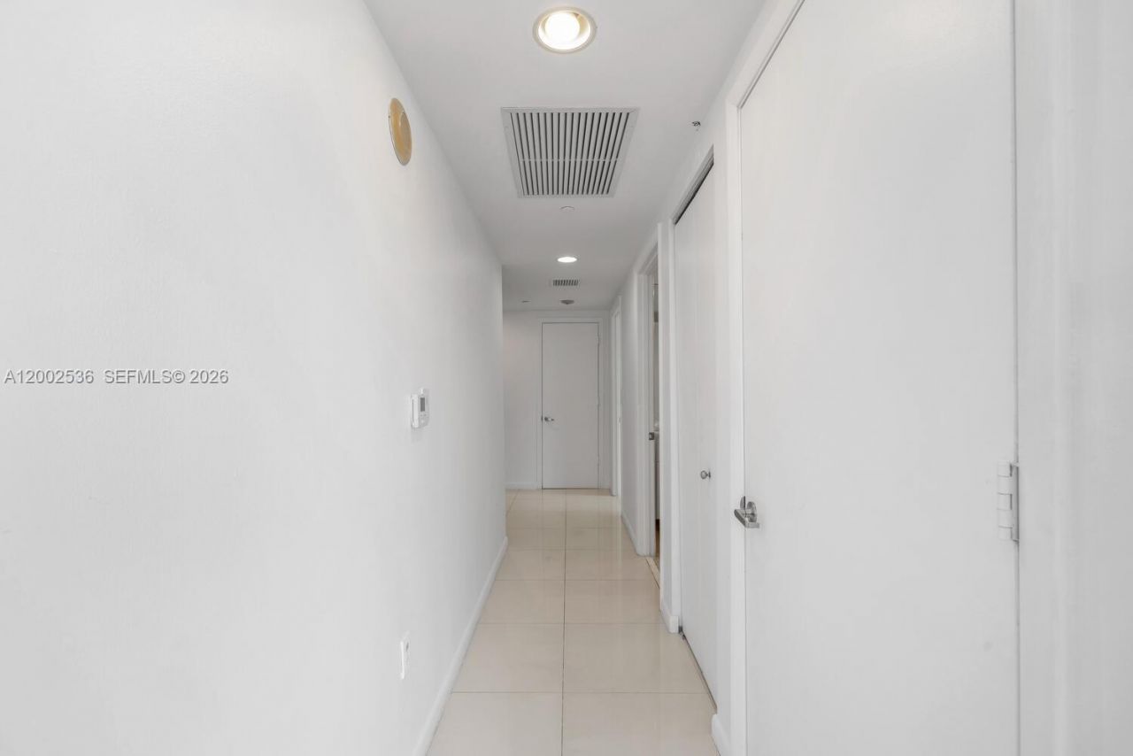 485 Brickell Ave, Unit 4104, Miami, FL 33131 Photo