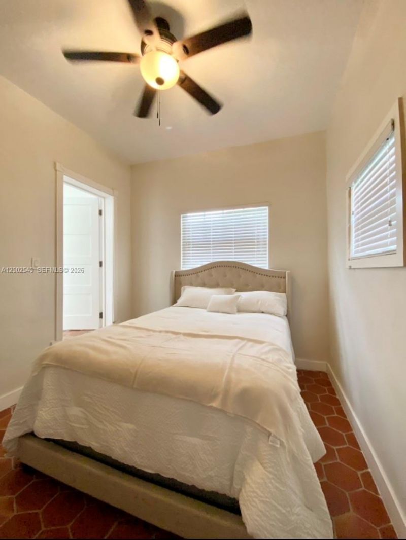 4619 SW 10th St, Unit ., Miami, FL 33134 Photo