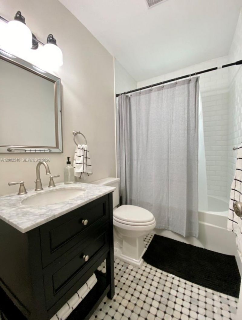 4619 SW 10th St, Unit ., Miami, FL 33134 Photo