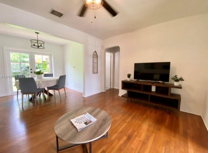 4619 SW 10th St, Unit ., Miami, FL 33134 Photo