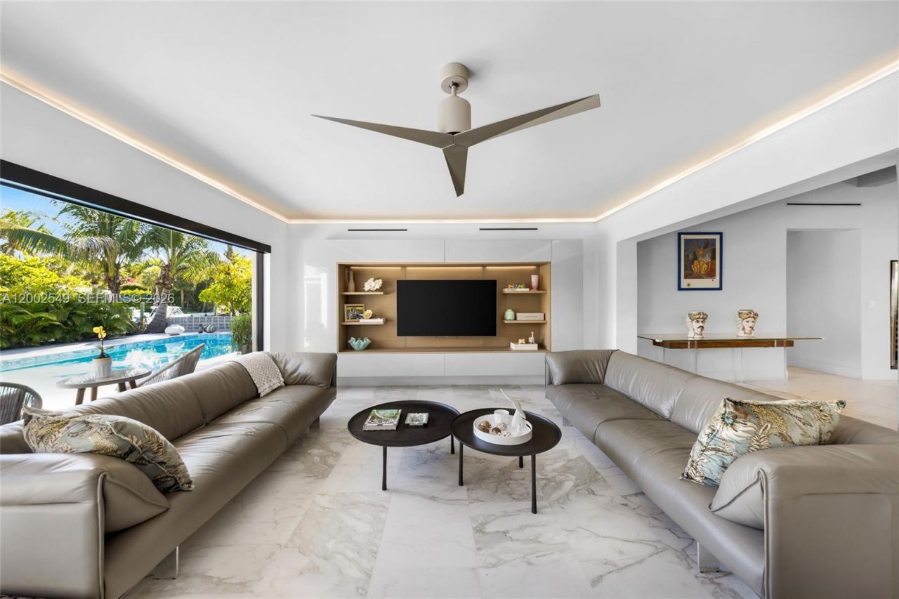 1141 NE 90th St, Miami, FL 33138 Photo