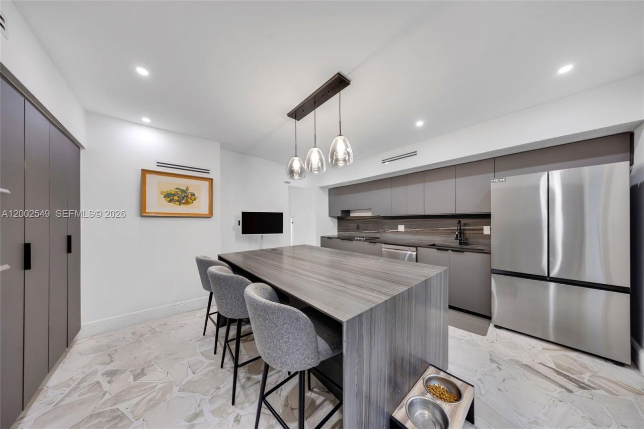 1141 NE 90th St, Miami, FL 33138 Photo