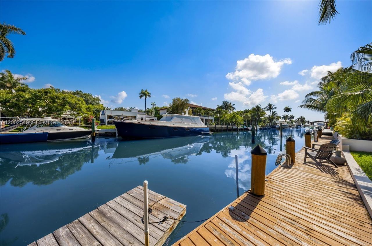 1141 NE 90th St, Miami, FL 33138 Photo