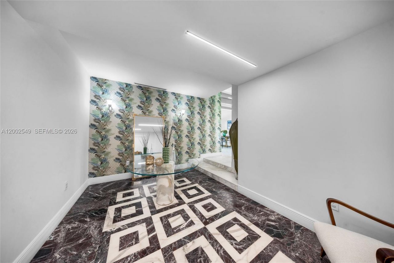 1141 NE 90th St, Miami, FL 33138 Photo