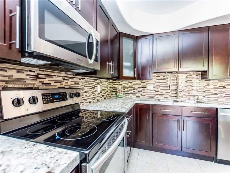 5025 SW 98th Avenue Rd, Miami, FL 33165 Photo