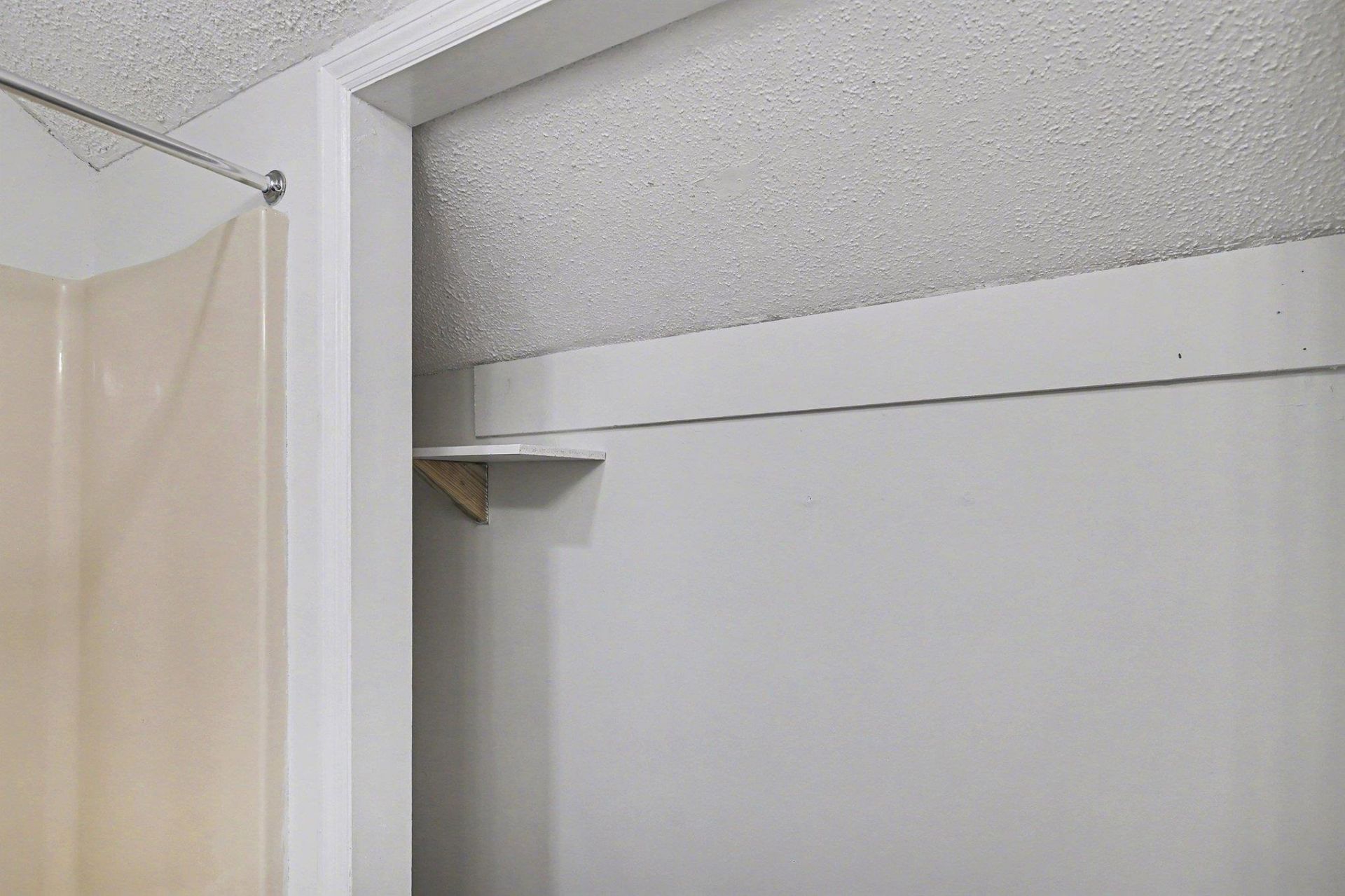 1850 Colony Dr. Photo 12