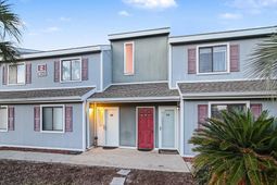 1850 Colony Dr. photo 4