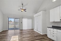 1850 Colony Dr. photo 4