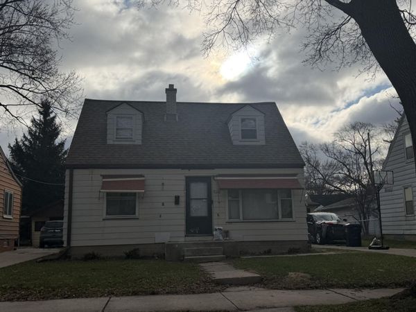5324 N 56th St, Milwaukee, WI 53218