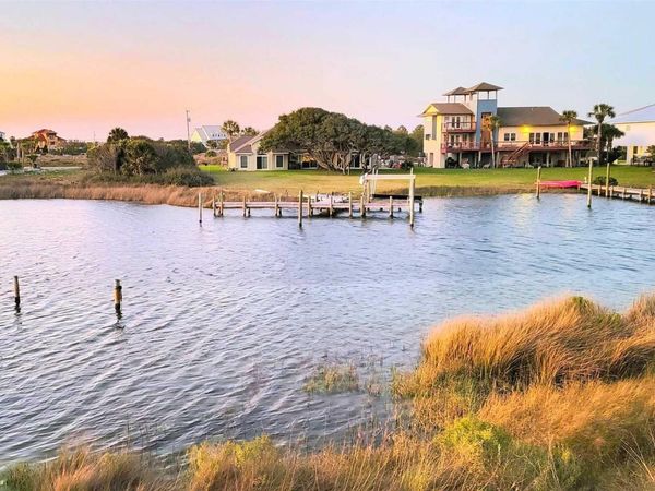 510 Ft Pickens Rd, Pensacola Beach, FL 32561