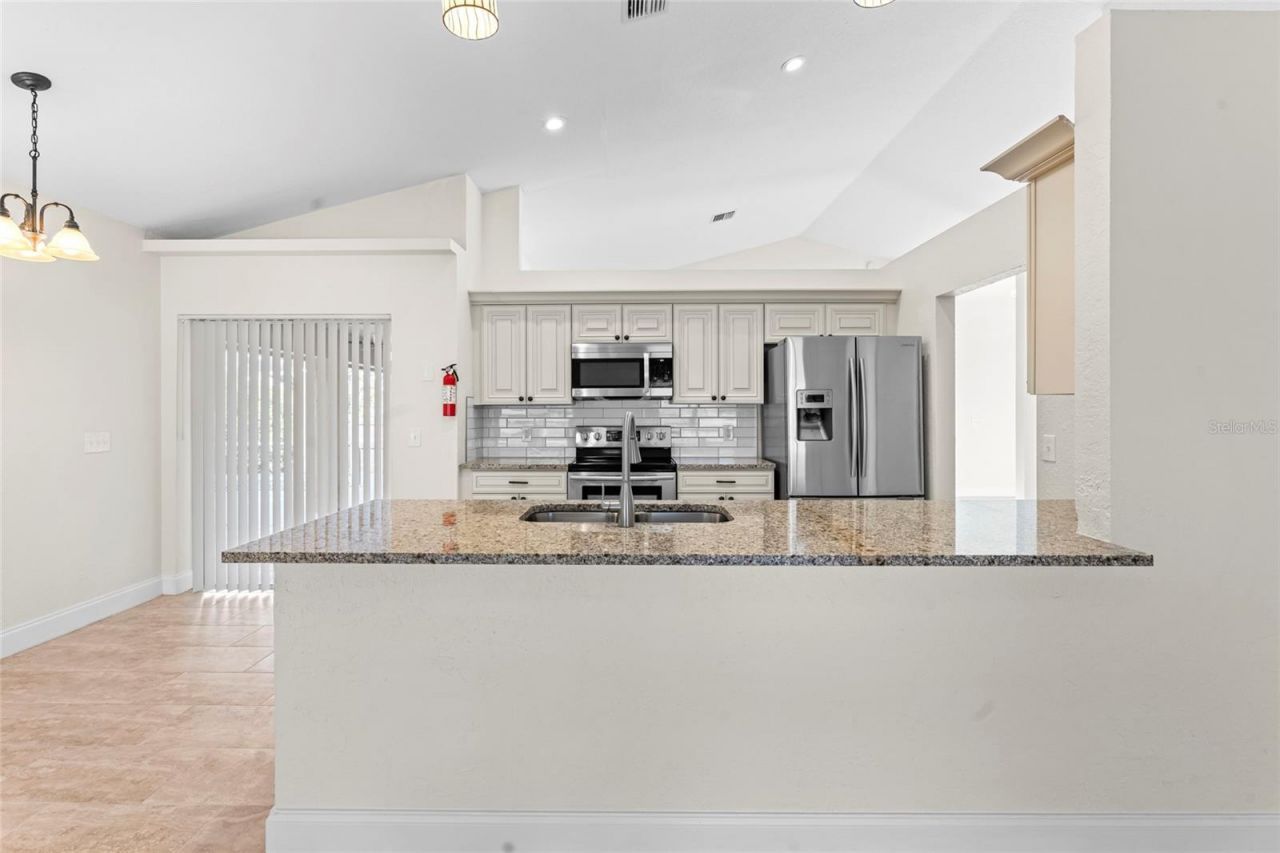 2141 SW Bayshore Boulevard , Port Saint Lucie, FL 34984 Photo