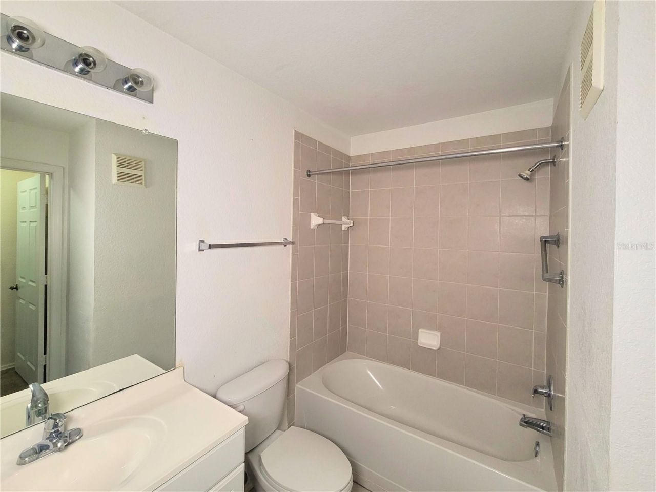 4850 51st Street W, Unit 9102, Bradenton, FL 34210 Photo