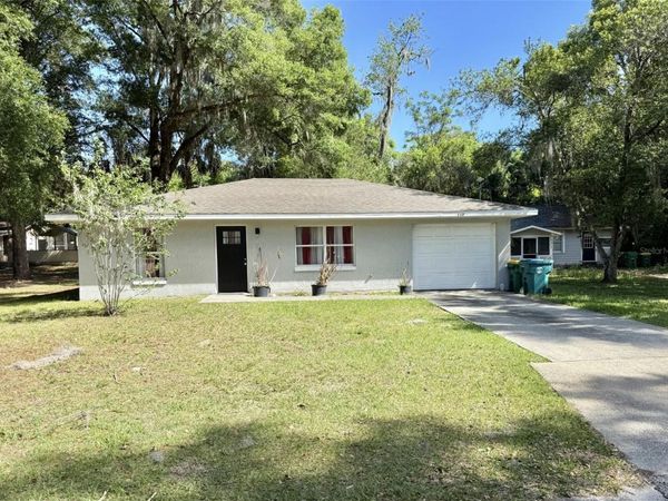 719 E GEORGIA AVENUE , DELAND, FL 32724