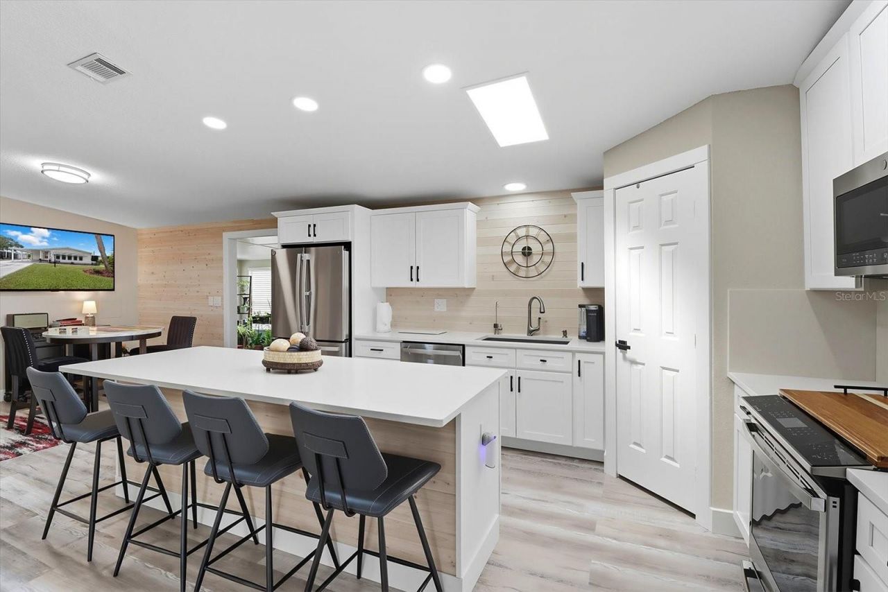 720 Orchid Street , Lady Lake, FL 32159 Photo