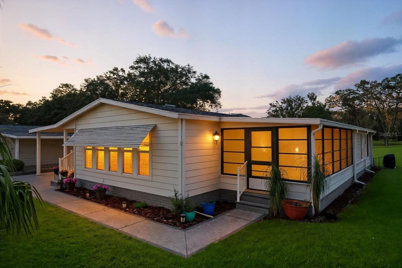 720 Orchid Street , Lady Lake, FL 32159 Photo