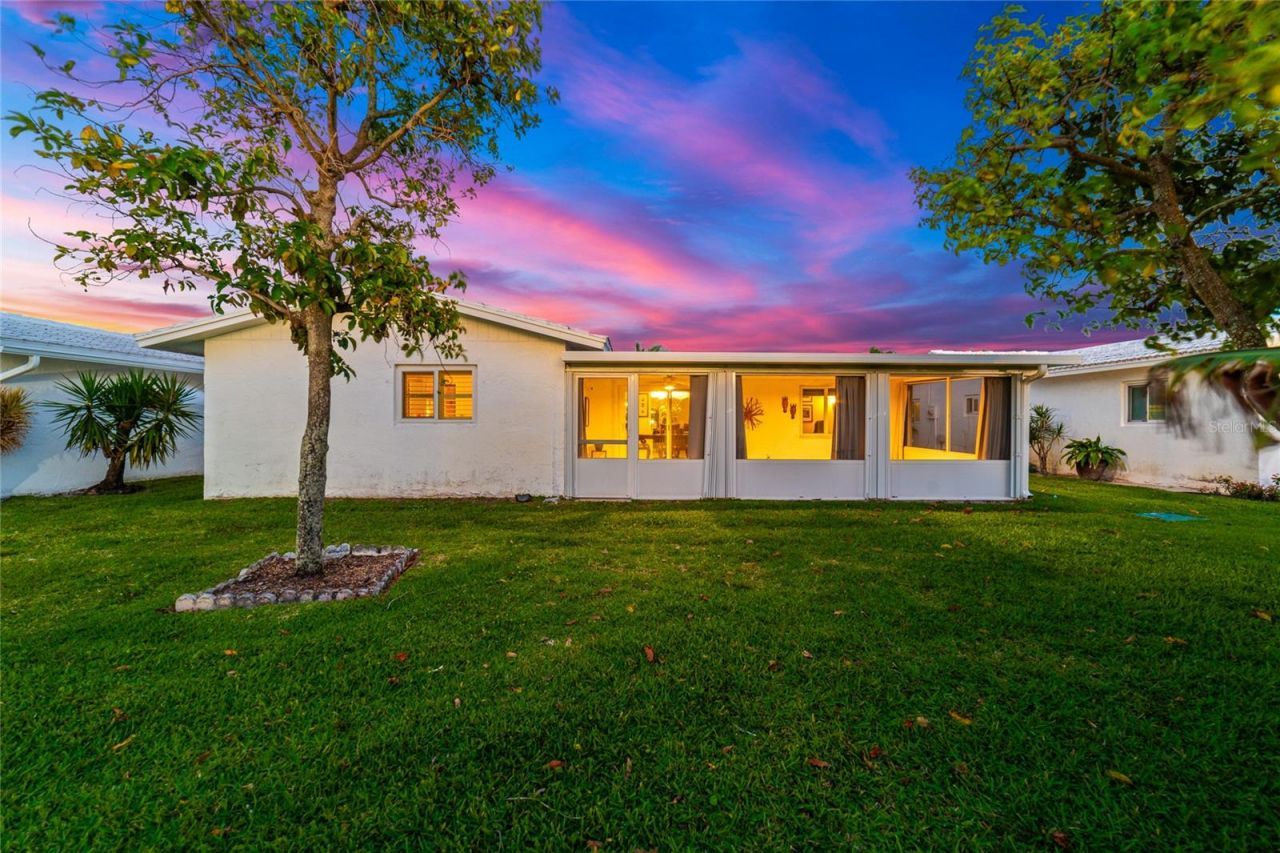 2107 SW 22nd Street , Boynton Beach, FL 33426 Photo