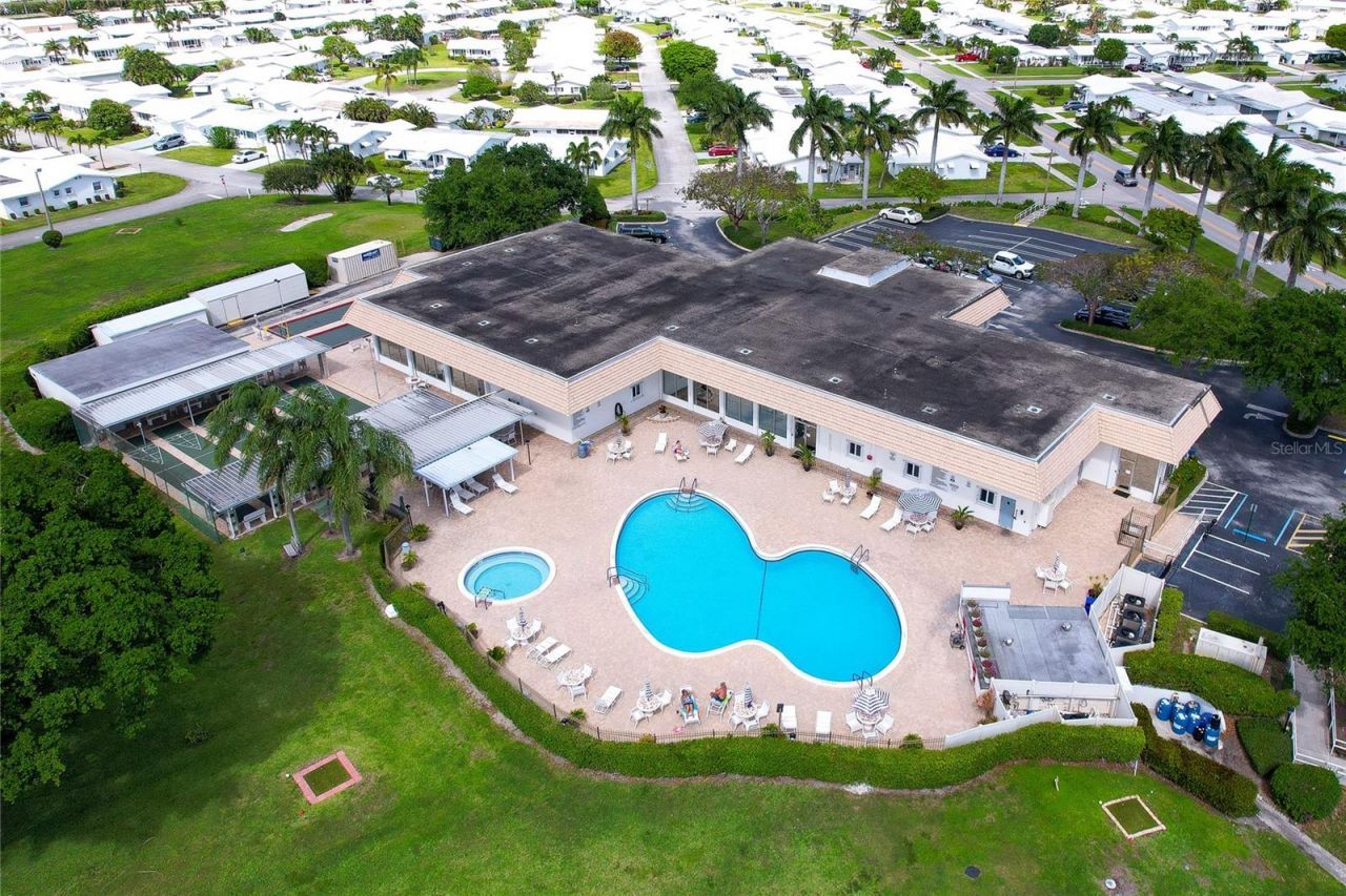 2107 SW 22nd Street , Boynton Beach, FL 33426 Photo