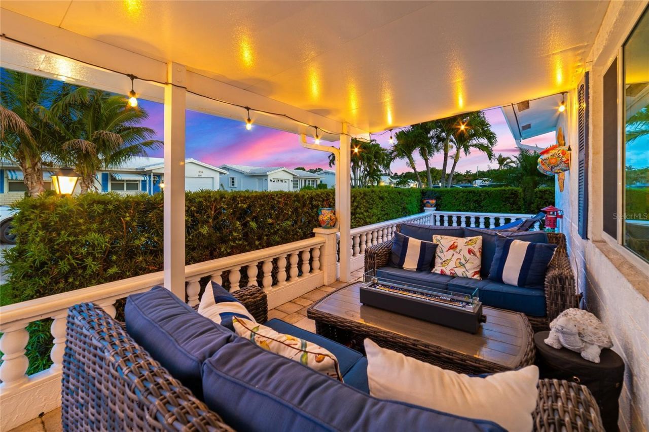 2107 SW 22nd Street , Boynton Beach, FL 33426 Photo