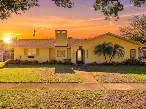 962 CORVETTE DRIVE , LARGO, FL 33771