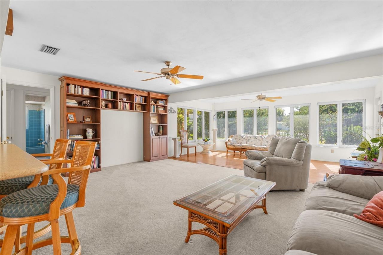 962 Corvette Drive, Largo, FL 33771 Photo