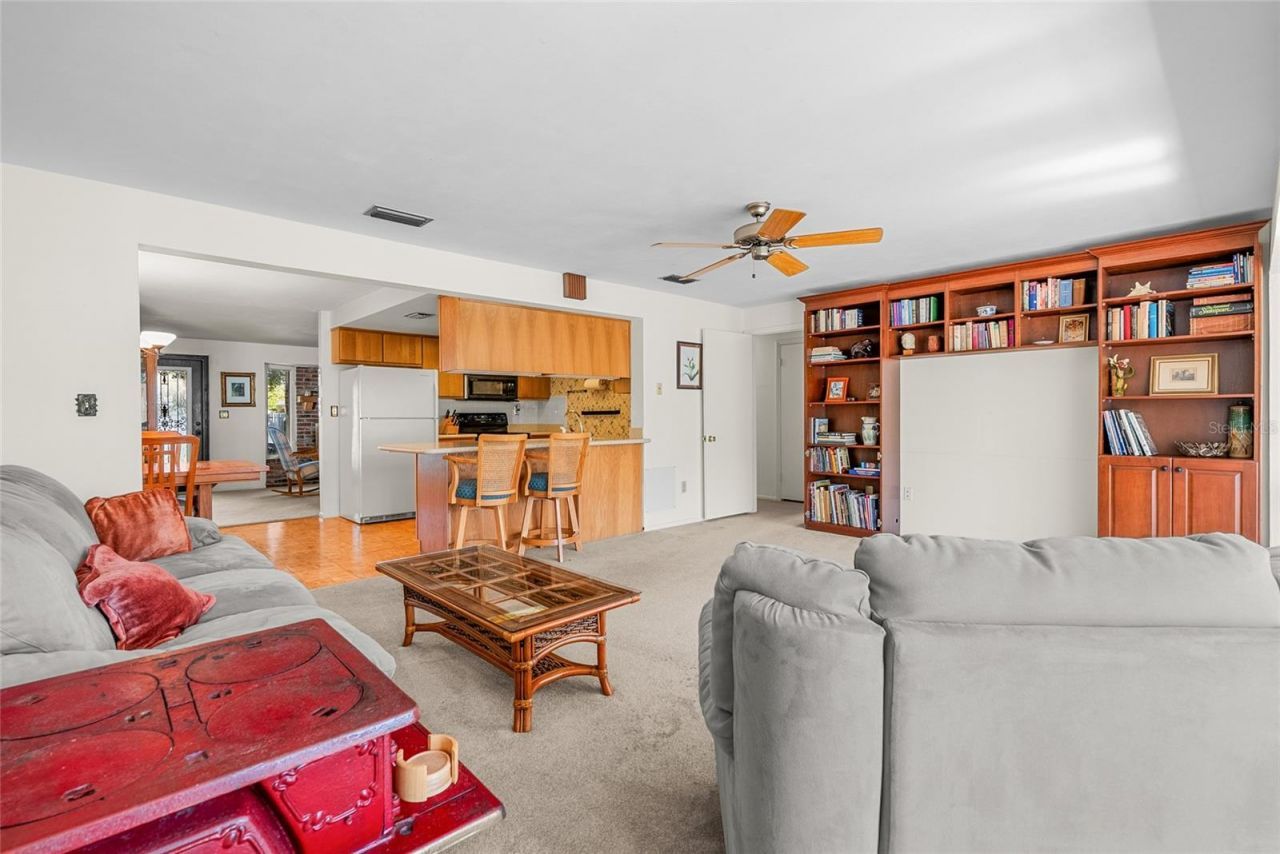 962 Corvette Drive, Largo, FL 33771 Photo