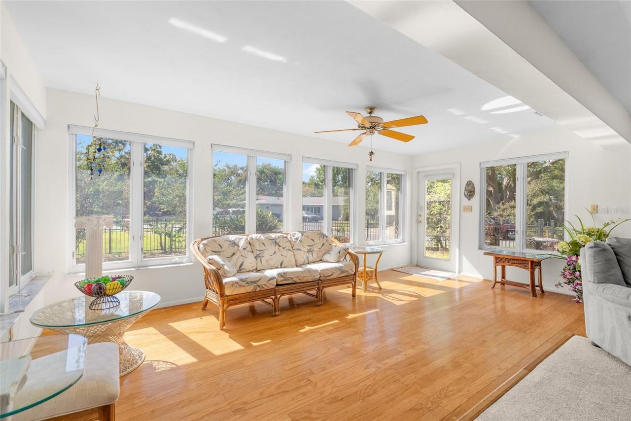 962 Corvette Drive, Largo, FL 33771 Photo