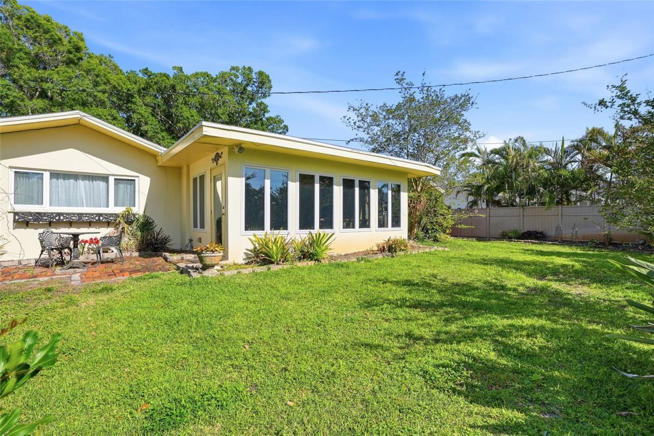 962 Corvette Drive, Largo, FL 33771 Photo