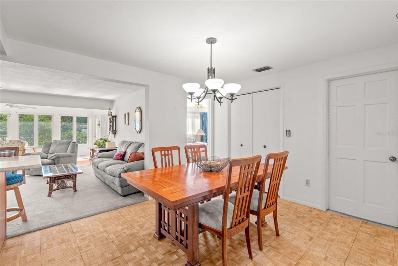 962 Corvette Drive, Largo, FL 33771 Photo