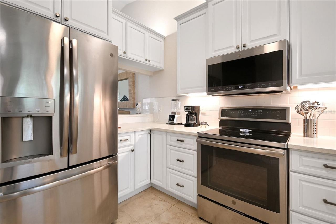 441 Bouchelle Drive, Unit 202, New Smyrna Beach, FL 32169 Photo