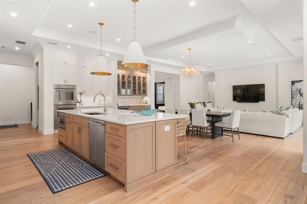 1815 S Lake Shore Drive, Sarasota, FL 34231 Photo