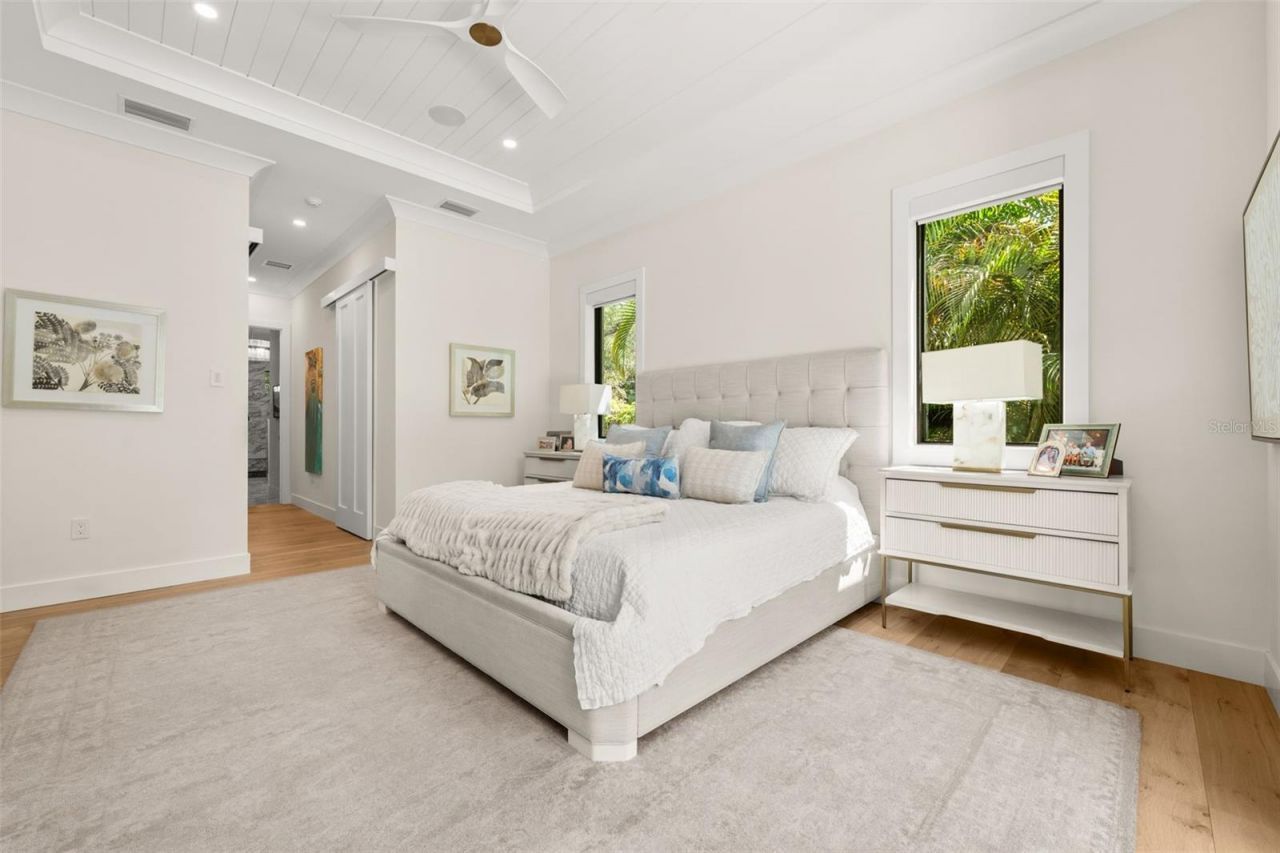 1815 S Lake Shore Drive, Sarasota, FL 34231 Photo