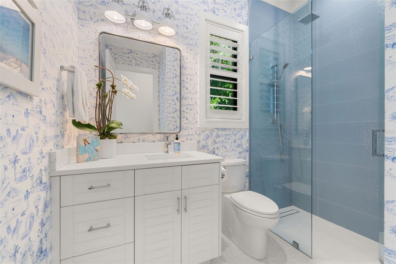 1815 S Lake Shore Drive, Sarasota, FL 34231 Photo