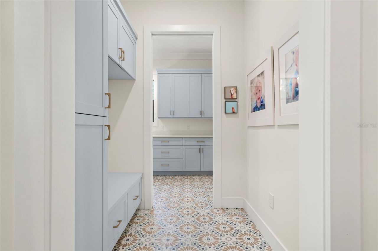 1815 S Lake Shore Drive, Sarasota, FL 34231 Photo