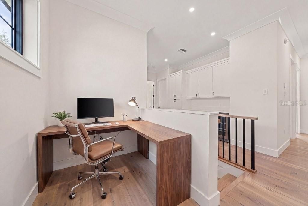 1815 S Lake Shore Drive, Sarasota, FL 34231 Photo