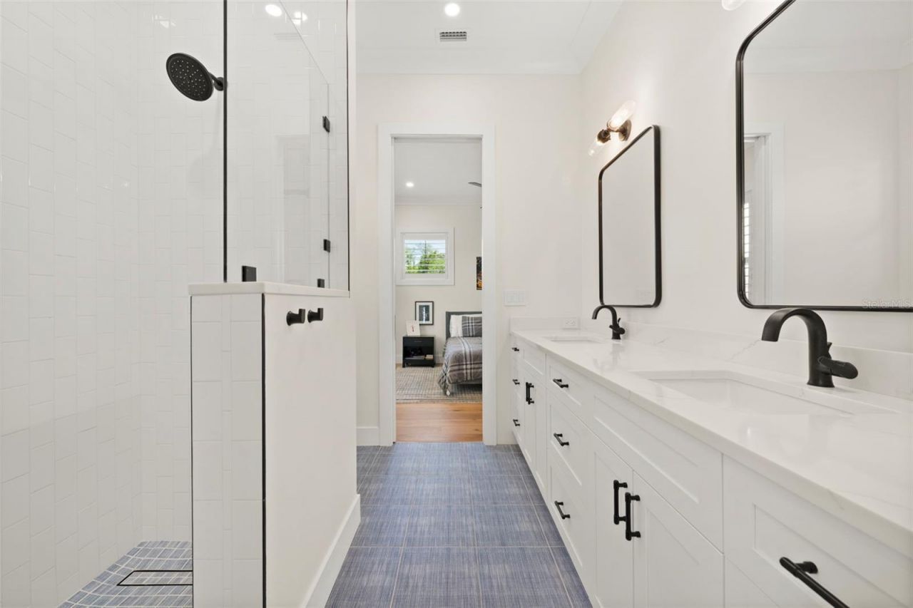 1815 S Lake Shore Drive, Sarasota, FL 34231 Photo