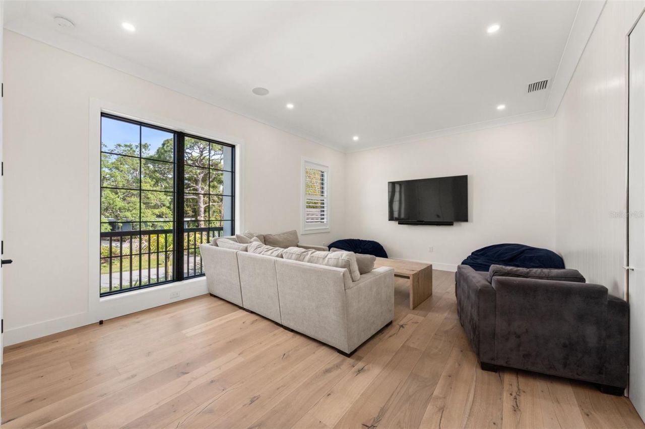 1815 S Lake Shore Drive, Sarasota, FL 34231 Photo