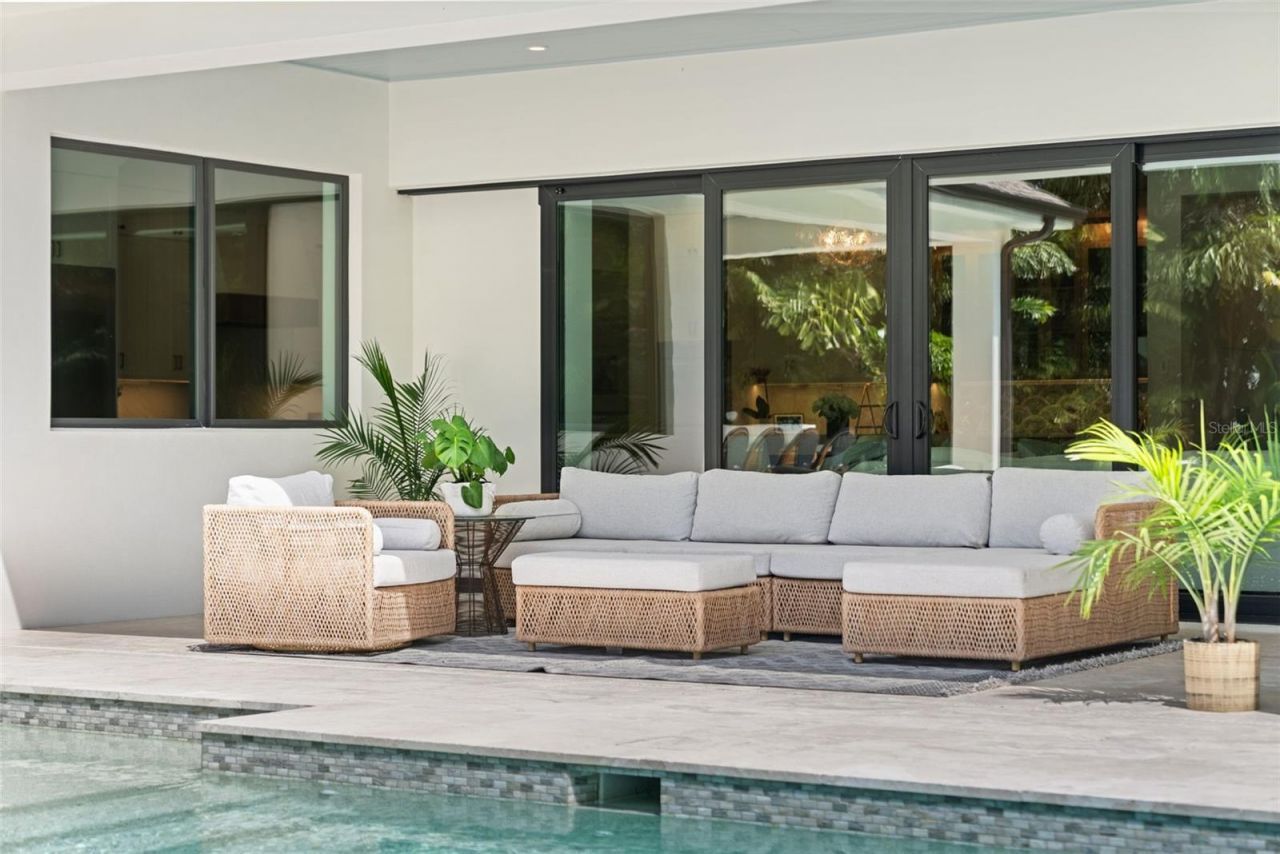 1815 S Lake Shore Drive, Sarasota, FL 34231 Photo