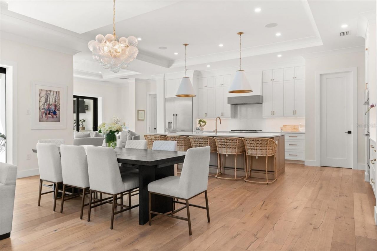 1815 S Lake Shore Drive, Sarasota, FL 34231 Photo