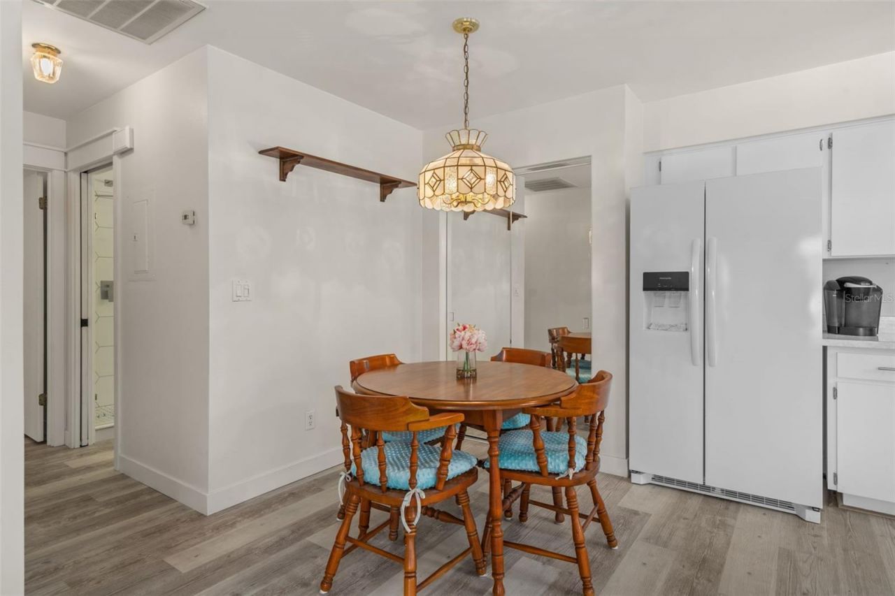 37810 Alissa Drive, Zephyrhills, FL 33542 Photo