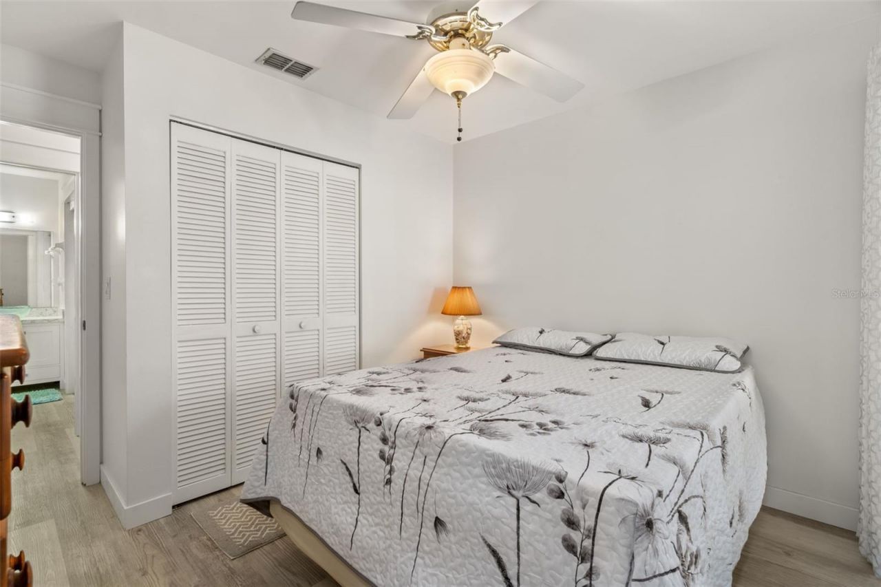 37810 Alissa Drive, Zephyrhills, FL 33542 Photo