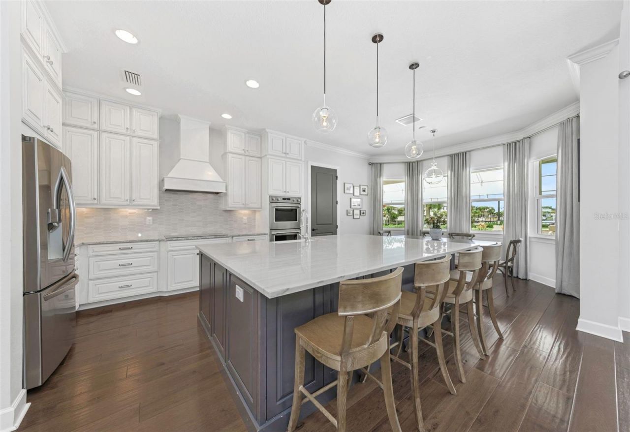 4028 Rocky Shores Drive, Tampa, FL 33634 Photo