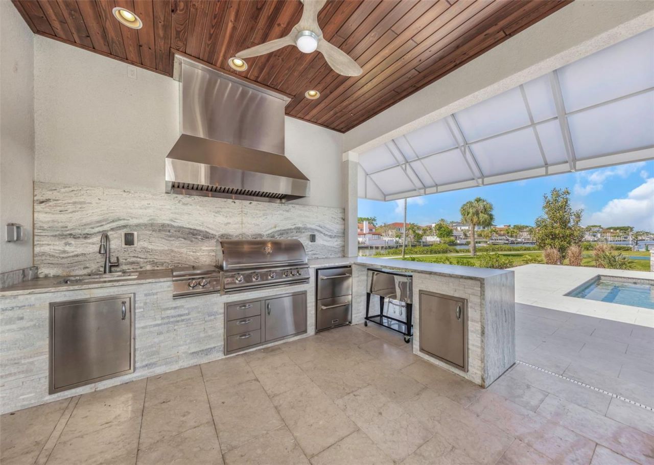 4028 Rocky Shores Drive, Tampa, FL 33634 Photo