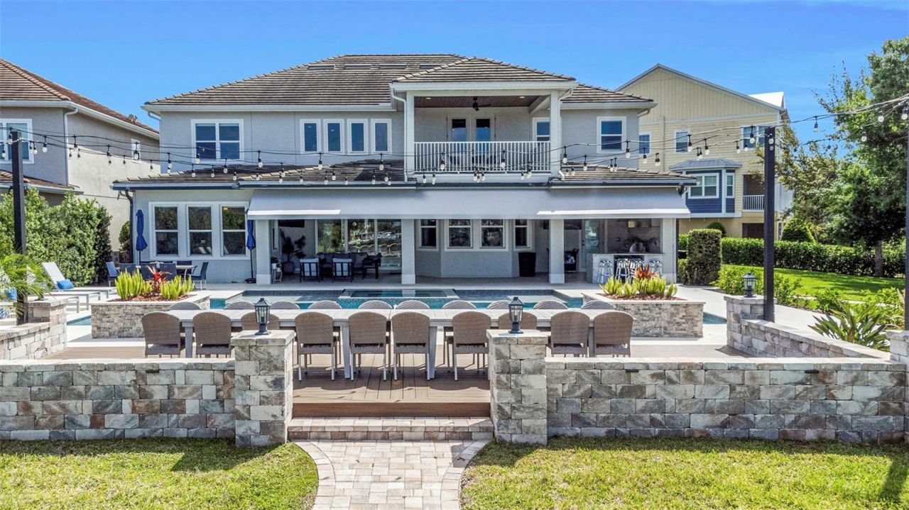 4028 Rocky Shores Drive, Tampa, FL 33634 Photo