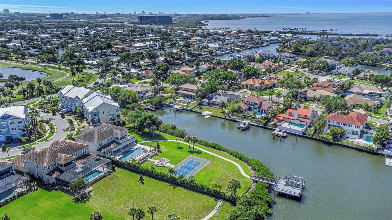 4028 Rocky Shores Drive, Tampa, FL 33634 Photo