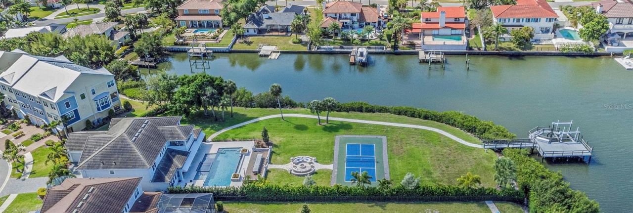 4028 Rocky Shores Drive, Tampa, FL 33634 Photo